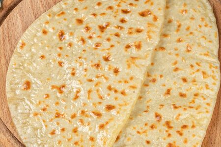 Кутаб со шпинатом 