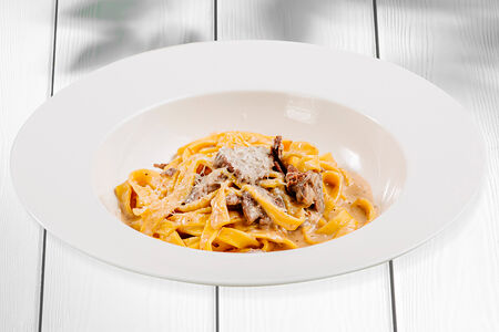 Паста с говядиной в перечном соусе