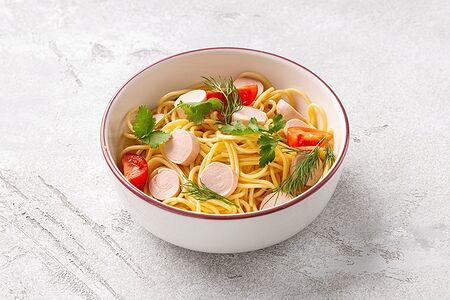 Макароны с мини-сосисками