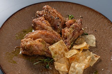 Куриные крылышки в лимонно-перечной глазури