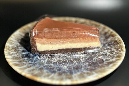 Чизкейк три шоколада