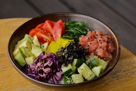 Поке с тунцом