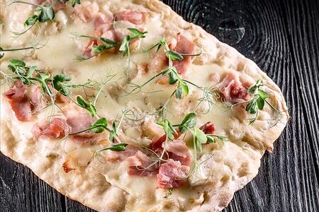 Римская пицца с беконом