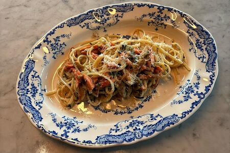 Лингвини с цукини и лососем