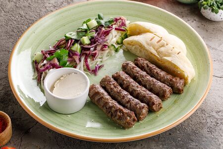 Чевапчичи из свинины и говядины