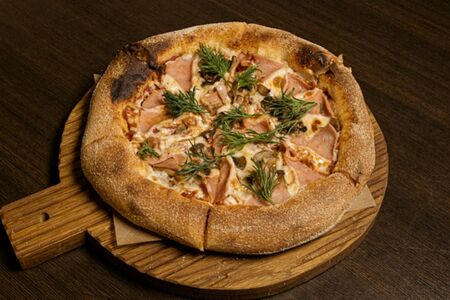 Пицца ветчина-грибы