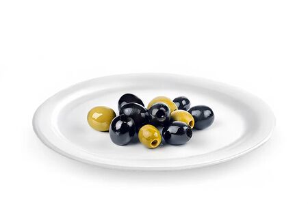 Маслины и оливки