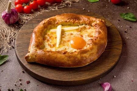 Хачапури по-аджарски