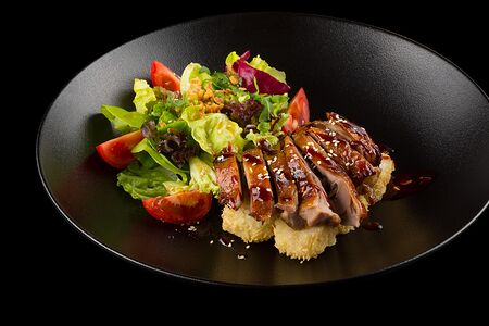 Салат с уткой хойсин