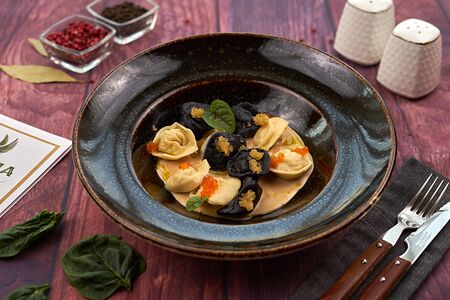 Пельмени с семгой и судаком