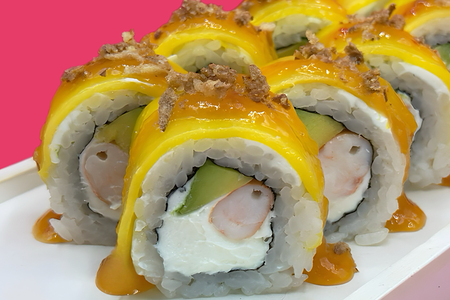 Ролл с креветкой в соусе манго