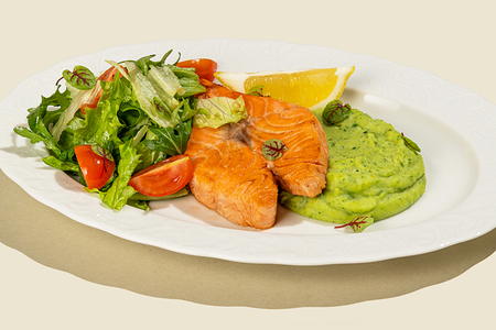 Лосось с зеленым пюре Песто New