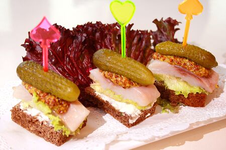 Канапе с селедочкой