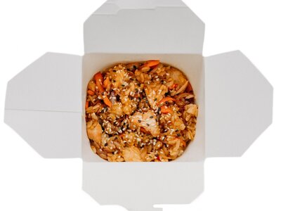 Вок с курицей рис