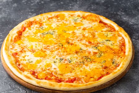 Пицца Четыре сыра 