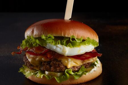 Бургер Рагнар