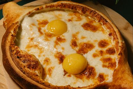 Хачапури по-аджарски