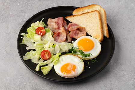 Яичница с беконом