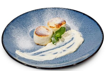 Сырники со сметаной