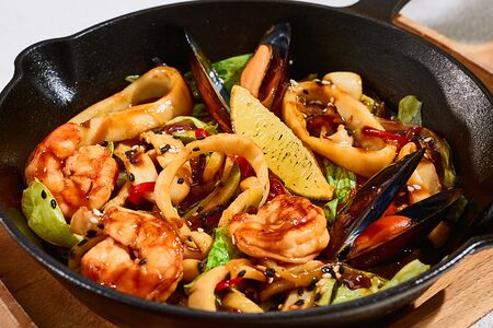 Соте из морепродуктов