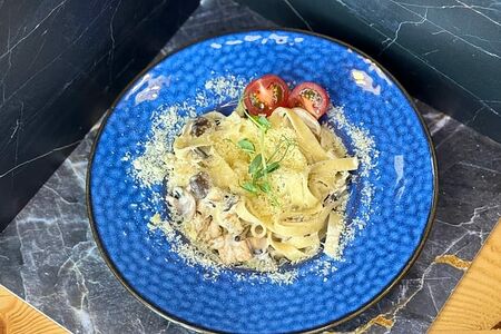 Паста курица с грибами