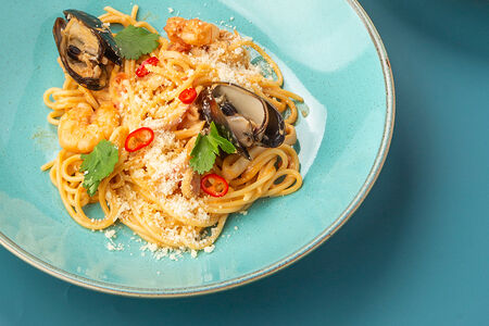 Паста Том ям с морепродуктами