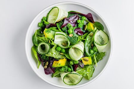 Зеленый салат