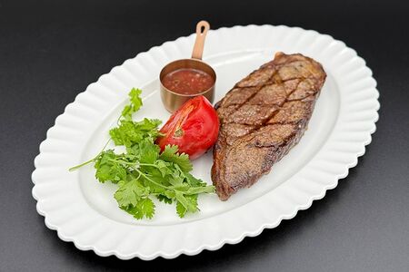 Стриплоин стейк