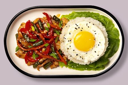 Курица с рисом и овощами