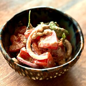 Салат с томатами