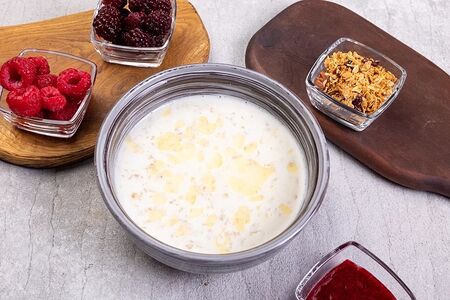 Каша овсяная на миндальном молоке