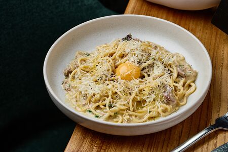 Карбонара с томленным ягненком