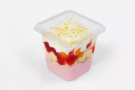 Пирожное Молочная девочка