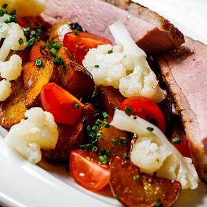 Филе утки в вишневом демигласе