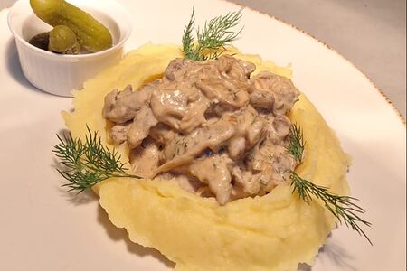 Бефстроганов с грибами
