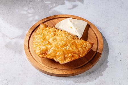 Чебурек с сыром