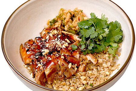 Рис BBQ с куриным филе бедра