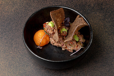 Тартар из говядины по рецепту А.А. Зимина