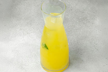 Лимонад Аранчата и Базилик
