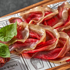 Сыровяленая мраморная говядина