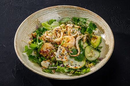 Салат с морепродуктами