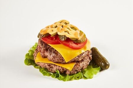 Дабл Чизбургер в листьях