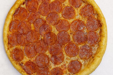 Пицца пеперони