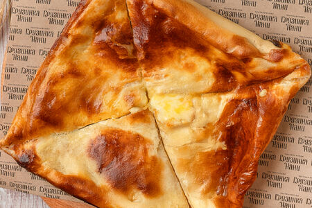 Хачапури из слоеного теста