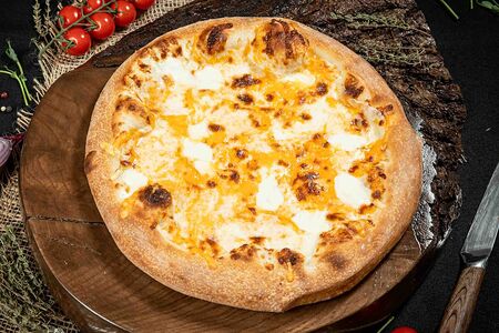 Пицца Четыре сыра 