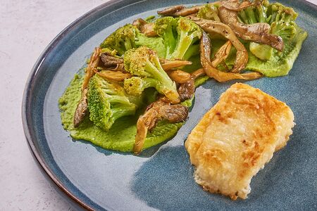 Палтус с брокколи