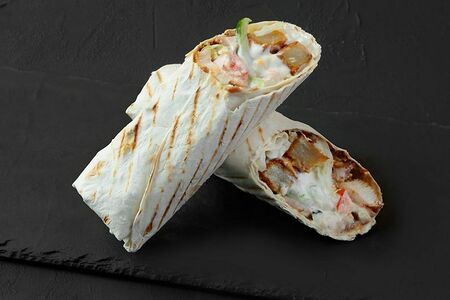 Шаверма в лаваше мини Чикен Ролл