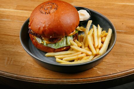 Бургер с говядиной