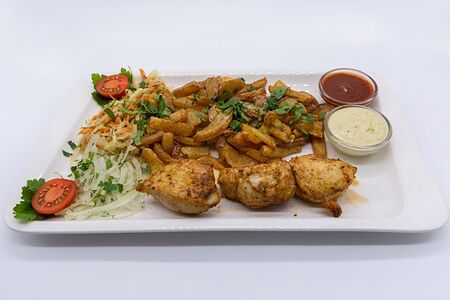 Вкусная тарелка с Шашлыком из Крыльев