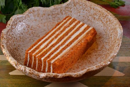 Медовик с цветочным мёдом